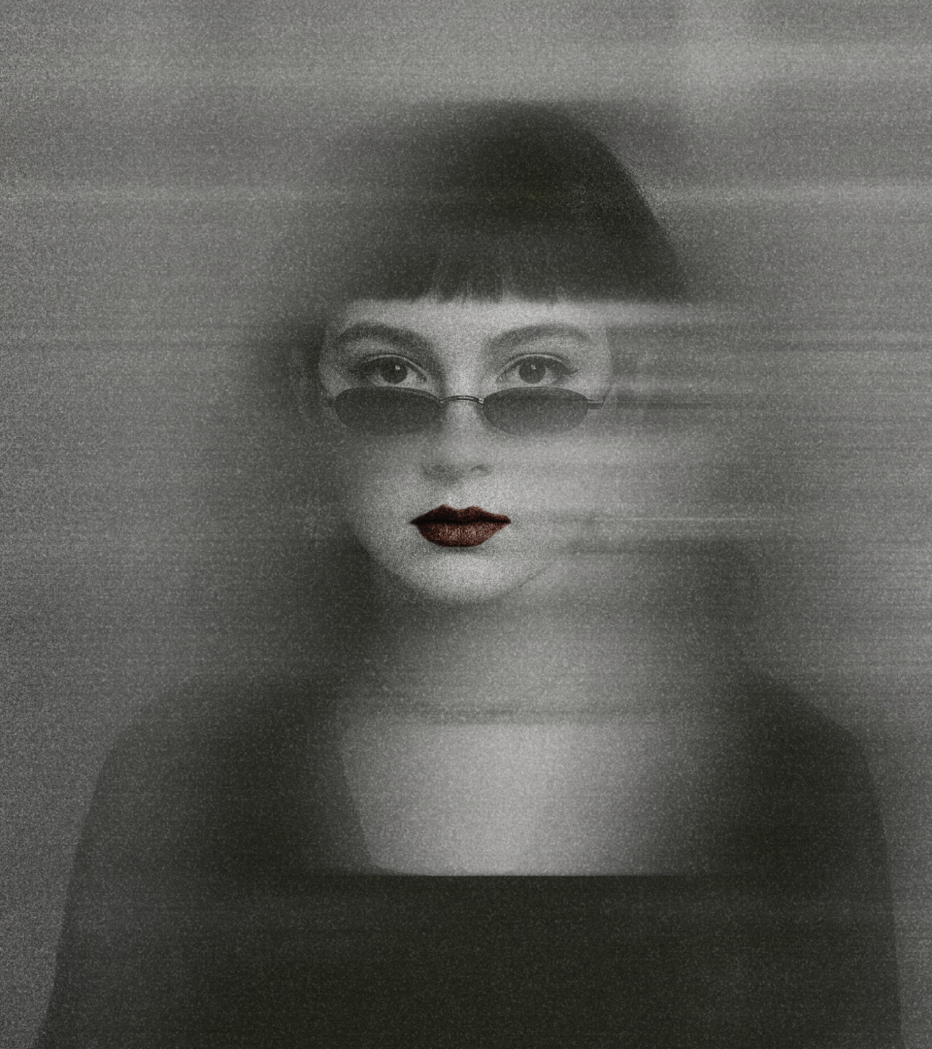 Model wearing Incienso lipstick